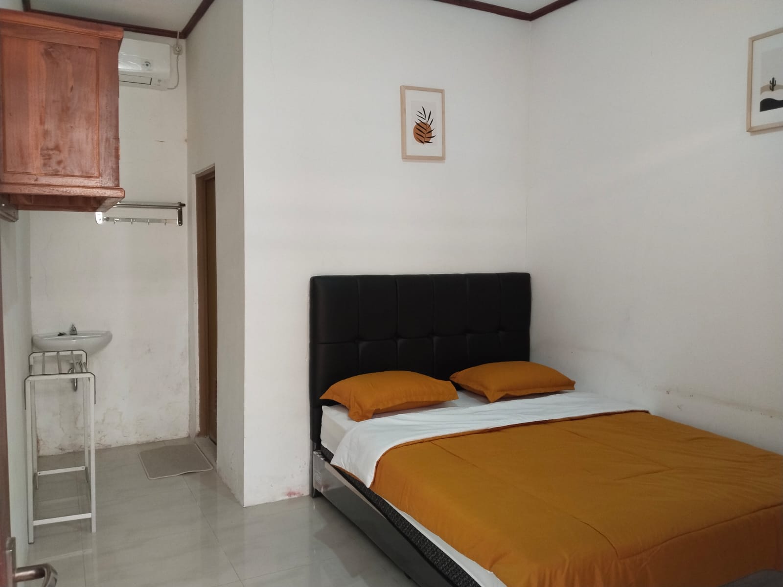 Kamar Mandi Samira Homestay